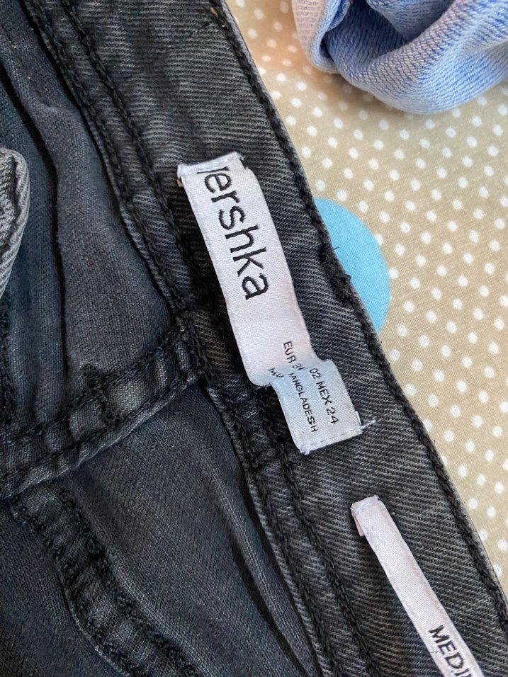 Bershka Siyah Mini Kadın Kot Şort - Görsel 3