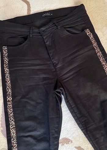 Siyah Yılan Desenli Payetli Kadın Pantolon - Görsel 2