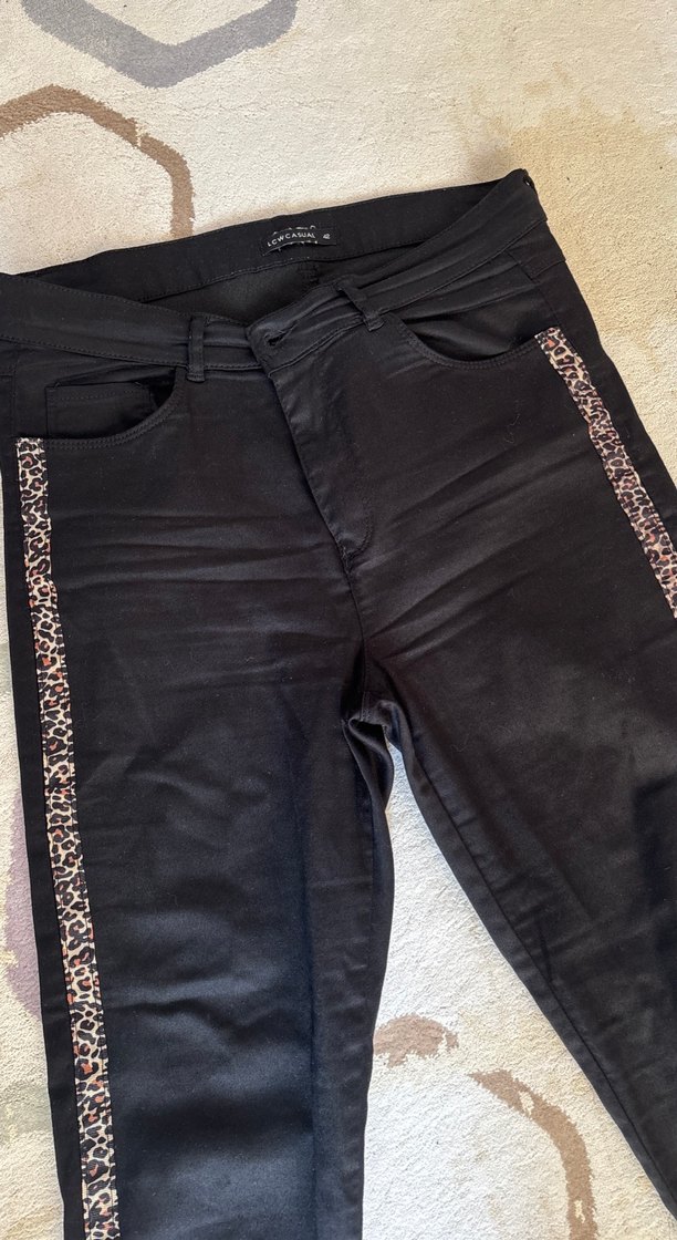 Siyah Yılan Desenli Payetli Kadın Pantolon - Görsel 2