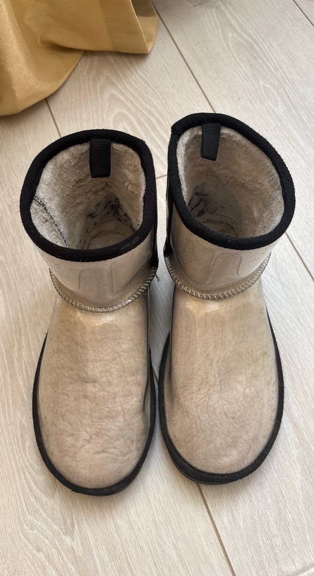 UGG Gri Beyaz Metalik Kadın Bot - Görsel 2