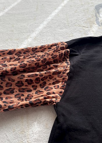 Kahverengi Yılan Desenli Kürklü Kadın Bluz - Görsel 3