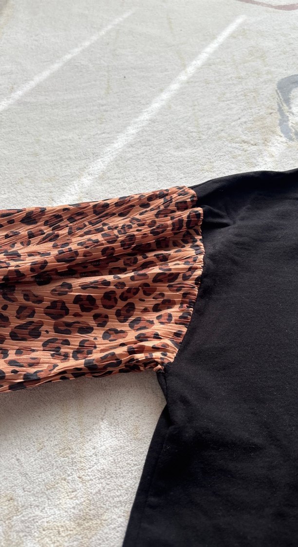 Kahverengi Yılan Desenli Kürklü Kadın Bluz - Görsel 3