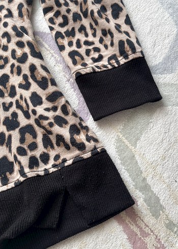 Kahverengi Leopar Desenli Kadın Sweatshirt - Görsel 3