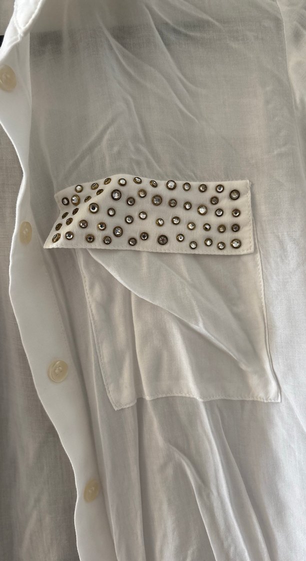 Düğmeli Beyaz Uzun Kollu Kadın Gömlek - Görsel 3