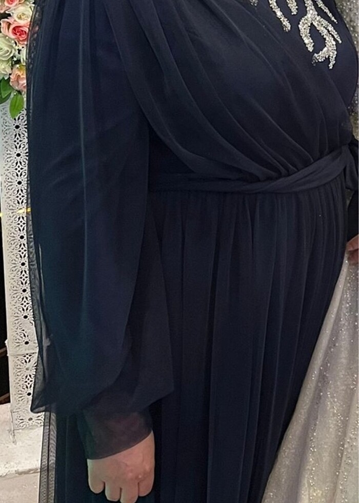 Kapalı abiye - Görsel 2