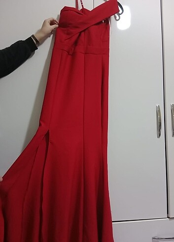 Canlı Kırmızı Balık Abiye - Görsel 3