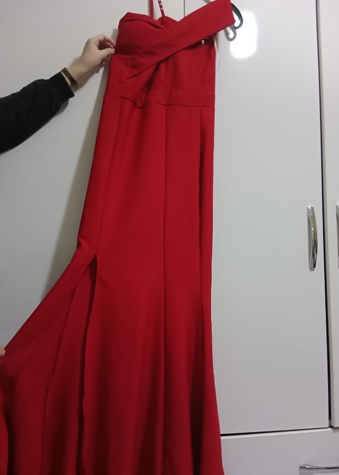 Canlı Kırmızı Balık Abiye - Görsel 3