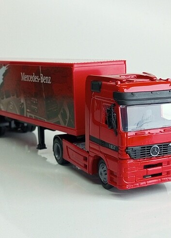 1:43 ölçek MERCEDES BENZ AKTRİS DORSELİ TIR