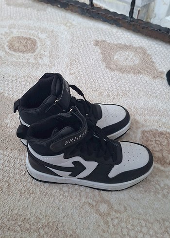 Beyaz siyah Yılan Desenli Erkek  Spor bot - Görsel 6