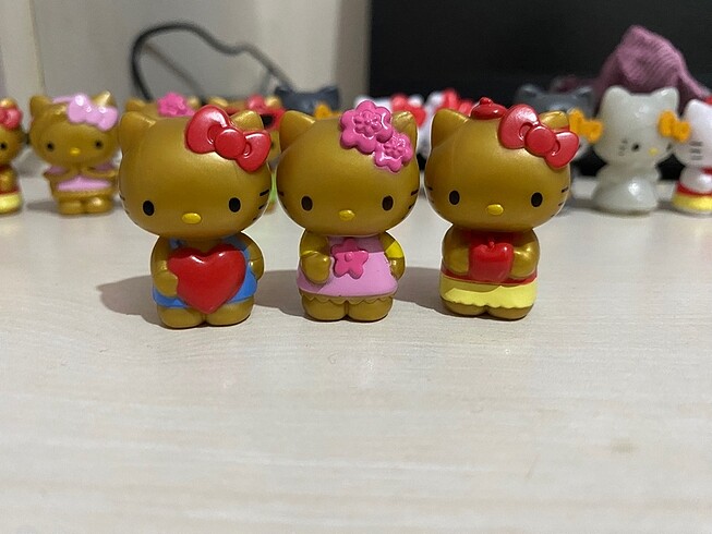 Hello Kitty koleksiyon figürleri