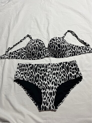 Diğer Leopar bikini