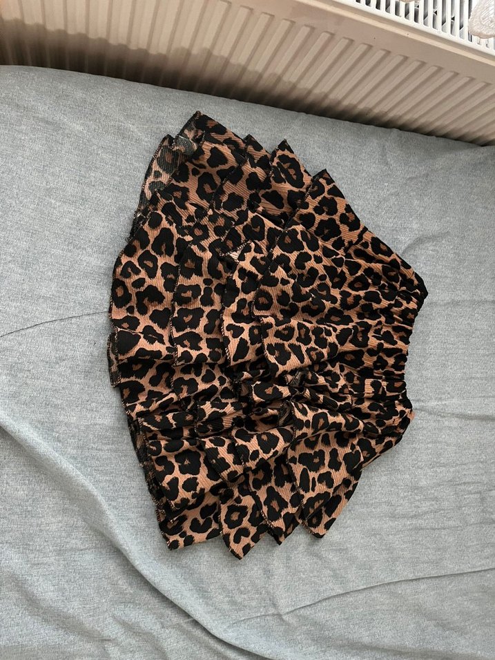 Leopar Desenli Fırfırlı Etek - Görsel 2