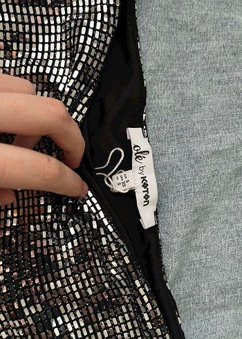 Yılan Desenli Gri Mini Etek - Görsel 3