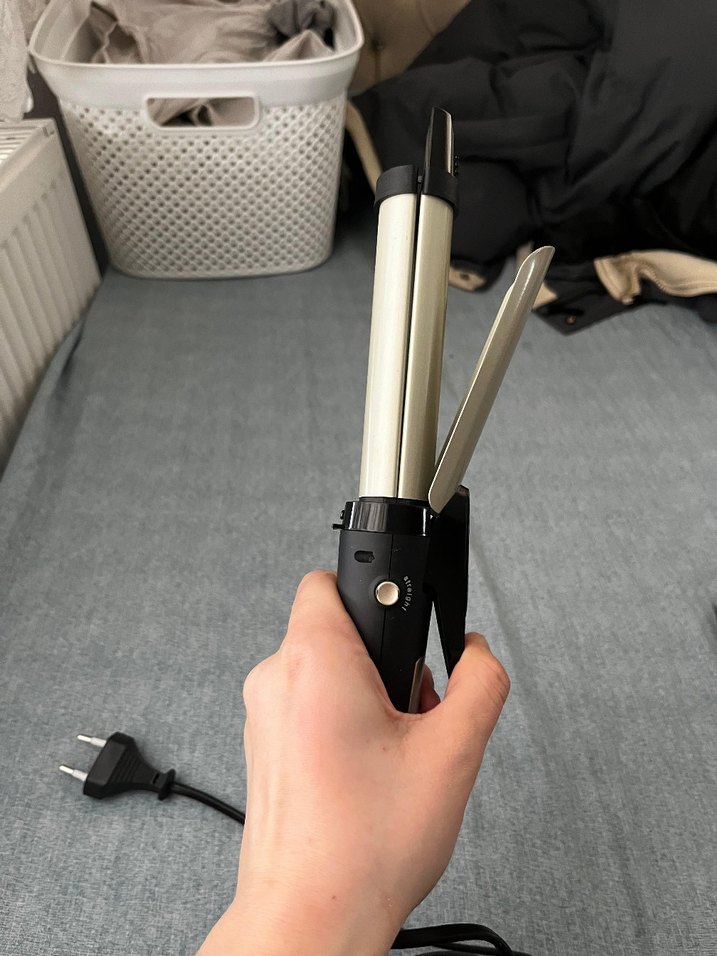 Siyah ve gri saç şekillendirici maşası - Görsel 4