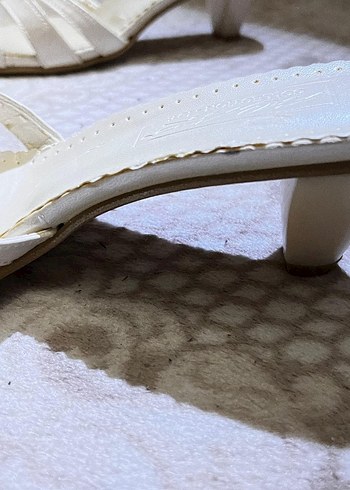 Beyaz Tokalı Stiletto Topuklu Kadın Abiye Ayakkabı - Görsel 3