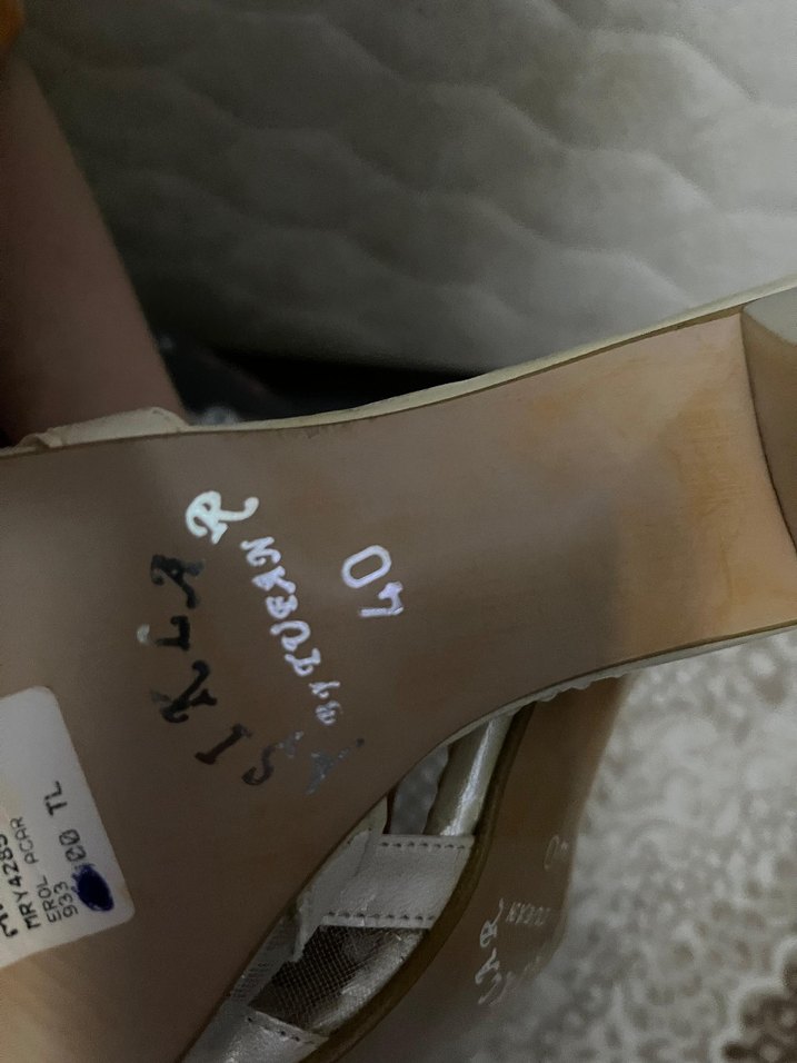 Beyaz Tokalı Stiletto Topuklu Kadın Abiye Ayakkabı - Görsel 4