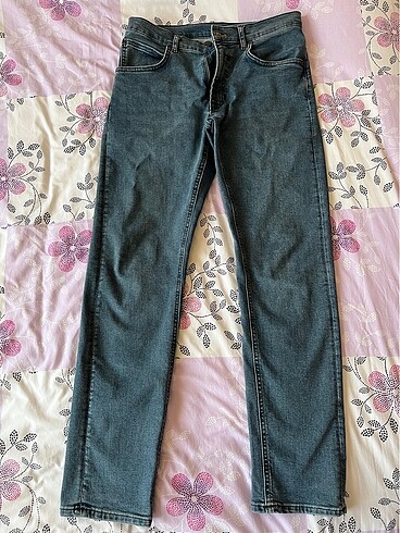 Lee Wrangler erkek pantolon