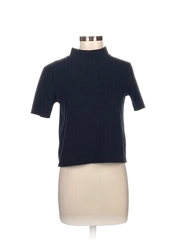 Zara Bluz %70 İndirimli.