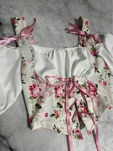 Prenses kol bluz - Görsel 2