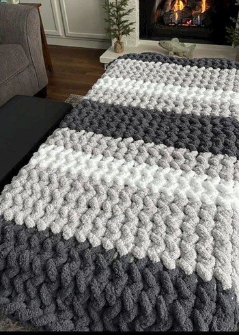 Nakışlı Kahverengi Örgü  Battaniye - Görsel 3