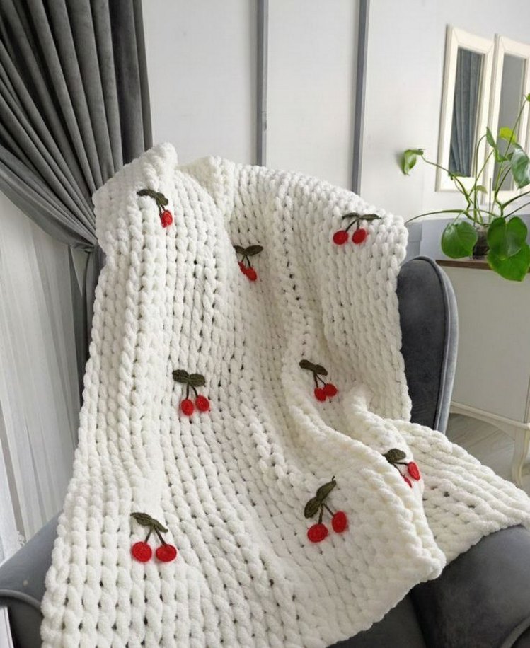 Nakışlı Kahverengi Örgü  Battaniye - Görsel 5