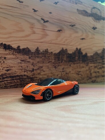 Hot Wheels Premium Speed Machines McLaren 720s