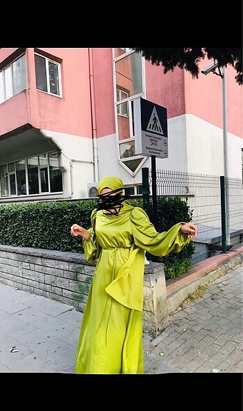 Diğer Yağ yeşili saten tesettür abiye