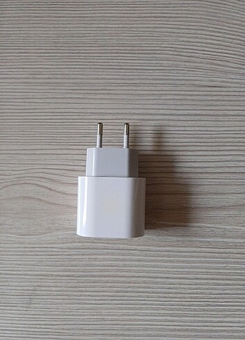 orijinal iphone 11 şarj adaptörü (20W)