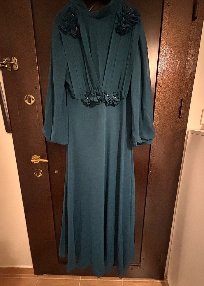 Kibar şık abiye - Görsel 2