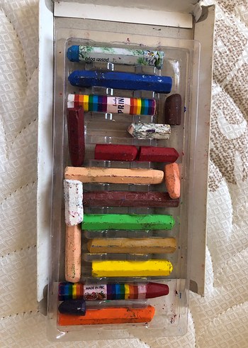 Pastel Boya Seti 4 tanesi fiyata dahil