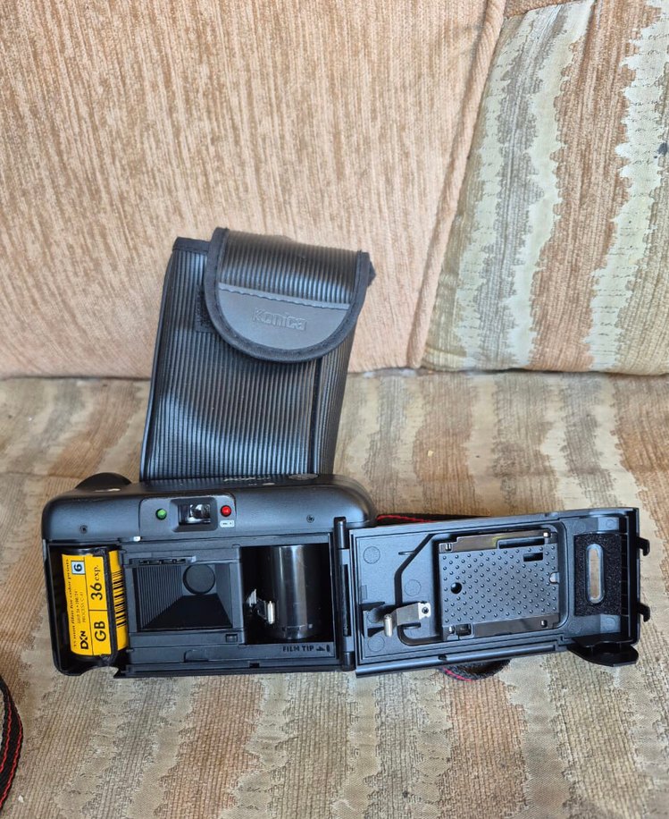 Konica Siyah Kamera - Görsel 4