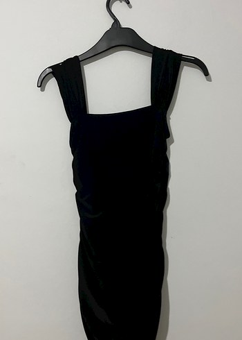 Püsküllü Siyah Midi Mezuniyet Elbisesi - Görsel 3