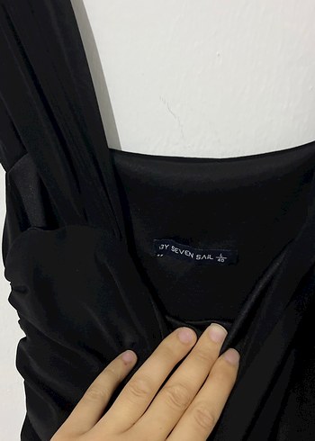 Püsküllü Siyah Midi Mezuniyet Elbisesi - Görsel 4