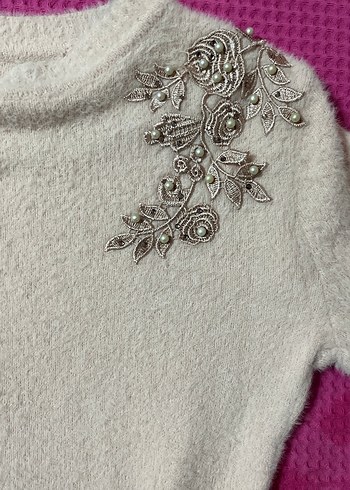 Nakışlı Pembe Kısa Kadın Kazak - Görsel 2