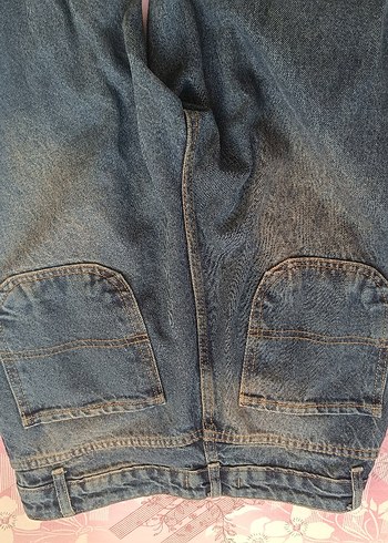Düğmeli Bol Kesim Midi Kot Pantolon