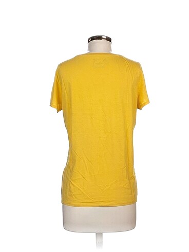 m Beden Mavi Jeans T-shirt %70 İndirimli.
