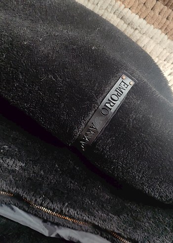 Emporio Armani Fermuarlı Siyah Kürklü Kadın Mont