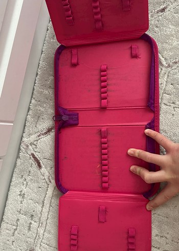 Kitap şeklinde açılır kapanır kalemlik - Görsel 4