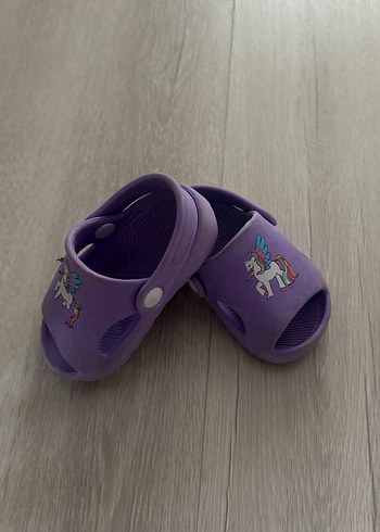 Mor Unicorn Baskılı Kız Çocuk Terliği - Görsel 3