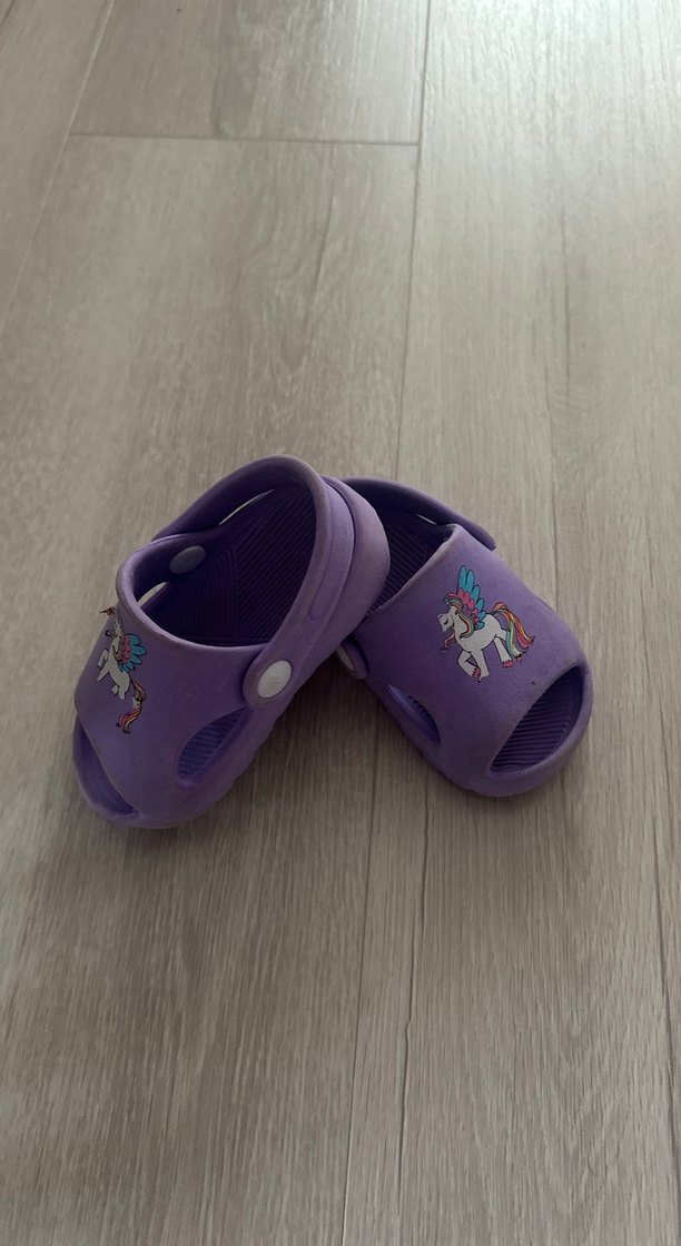 Mor Unicorn Baskılı Kız Çocuk Terliği - Görsel 3