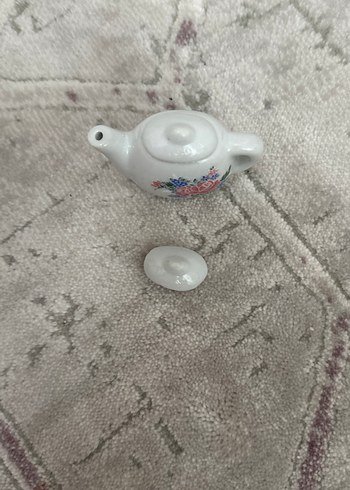 Beyaz Çiçek Desenli Mini Demlik ve Fincan - Görsel 4