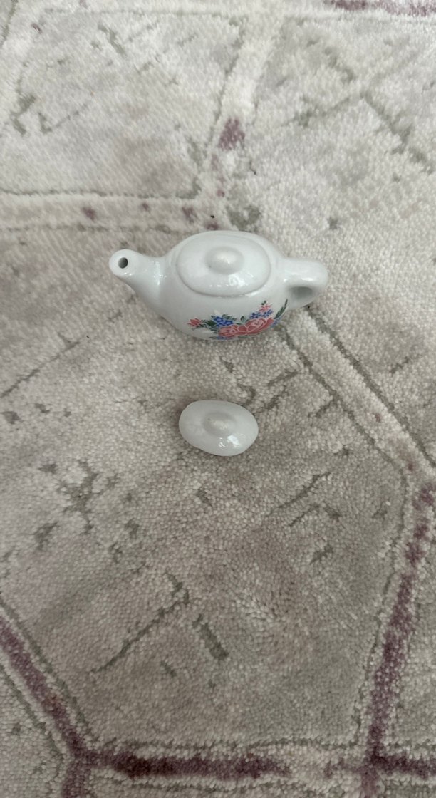 Beyaz Çiçek Desenli Mini Demlik ve Fincan - Görsel 4