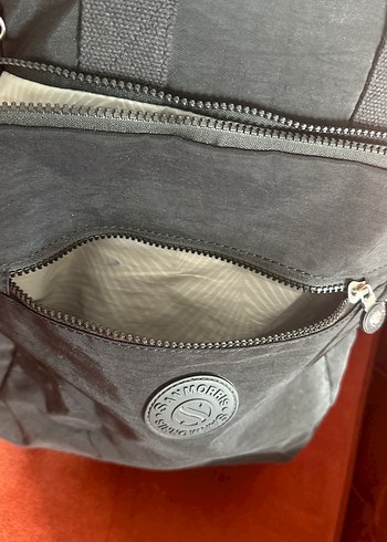 Siyah Fermuarlı Kadın Sırt Çantası - Görsel 4