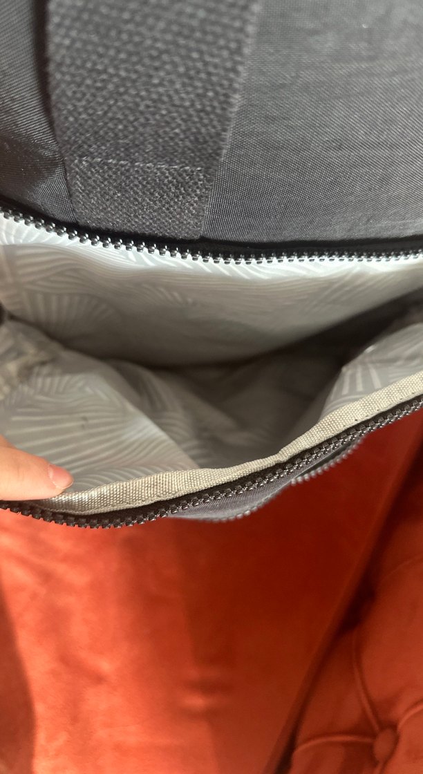 Siyah Fermuarlı Kadın Sırt Çantası - Görsel 5