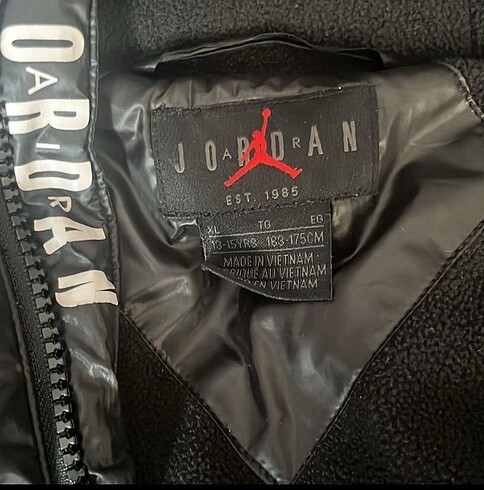 11-12 Yaş Beden siyah Renk Nike air jordan mont