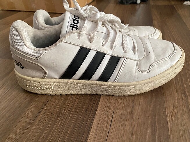 Adidas spor ayakkabı