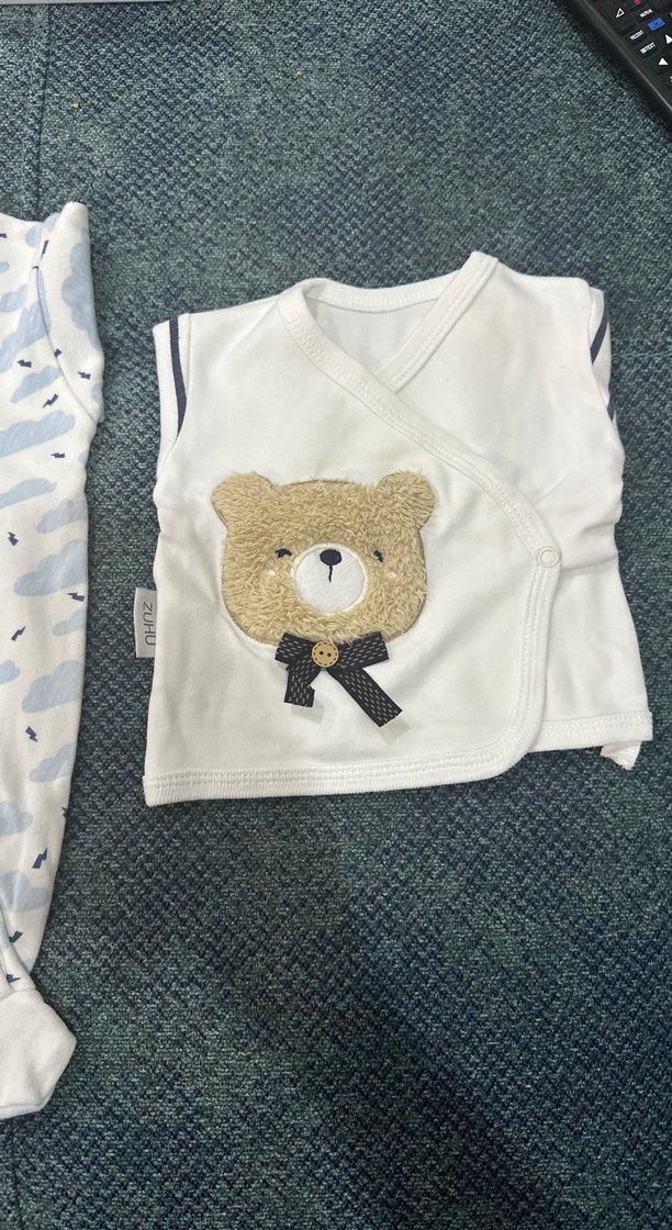 Erkek Bebek Gri Beyaz Baskılı Tulum ve Hırka Seti - Görsel 3