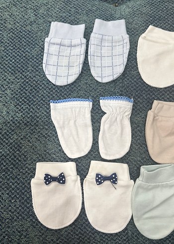 Bebekler için Beyaz Nakışlı Pamuklu Eldiven Seti - Görsel 2