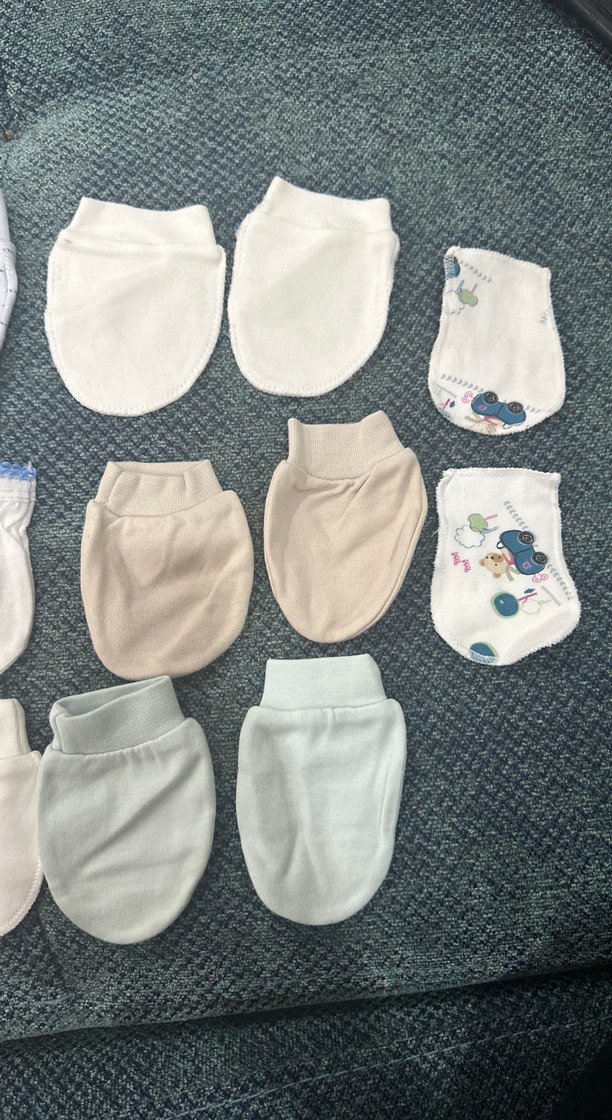 Bebekler için Beyaz Nakışlı Pamuklu Eldiven Seti - Görsel 4