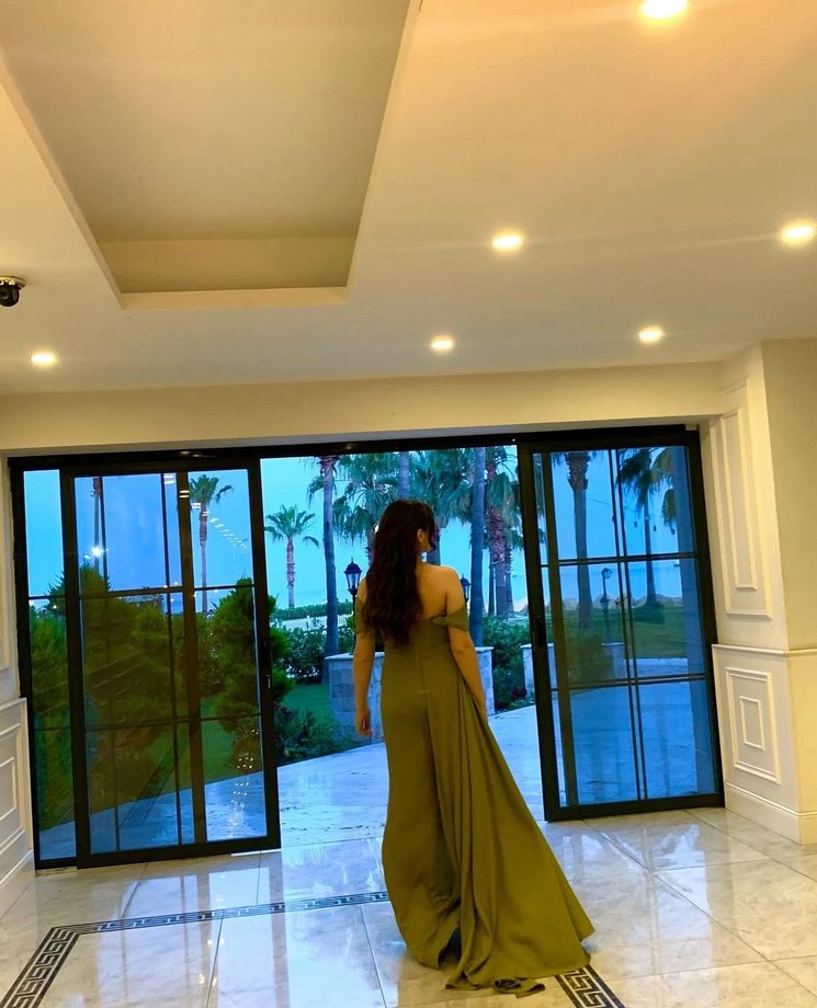 Kadın Straplez Drapeli Uzun Haki Abiye - Görsel 3